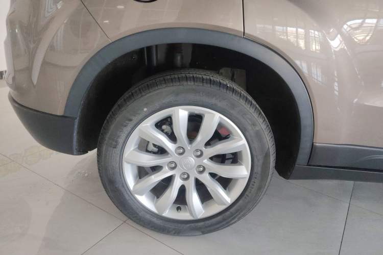 Used Bestune X40 2017 1.6L manual Comfort trim level