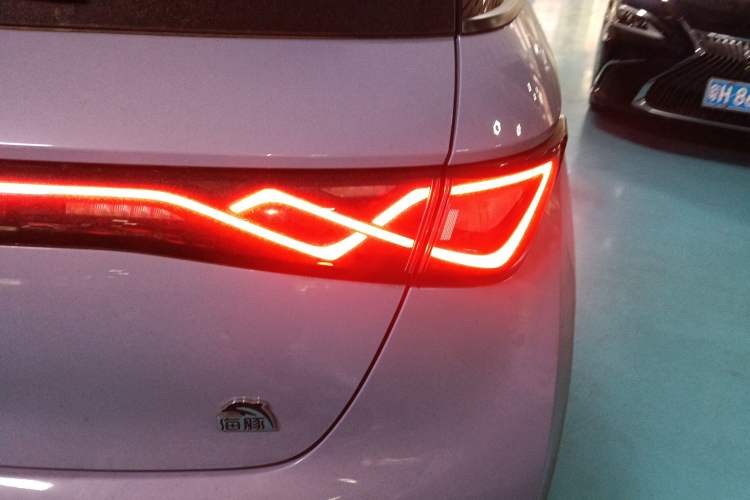 Used BYD Dolphin 2023 420 km Free Version Right Rear Taillight