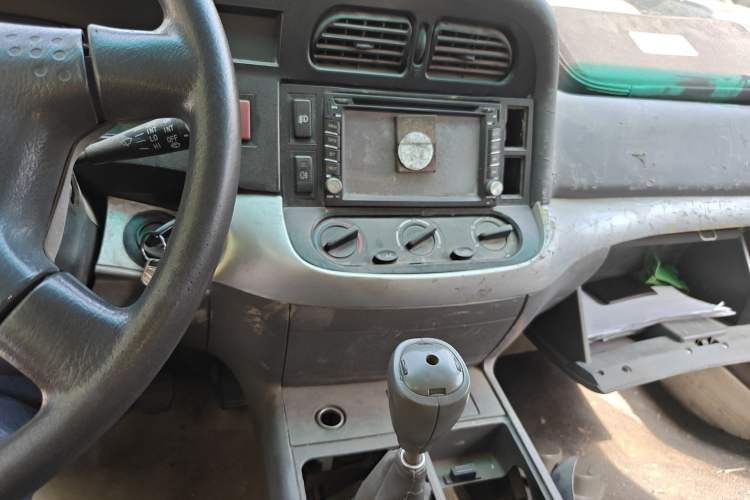 Used Jinbei Hiace 2014 2.0L Fifth-Generation Xiangyun Comfort Type 1 4G20C
