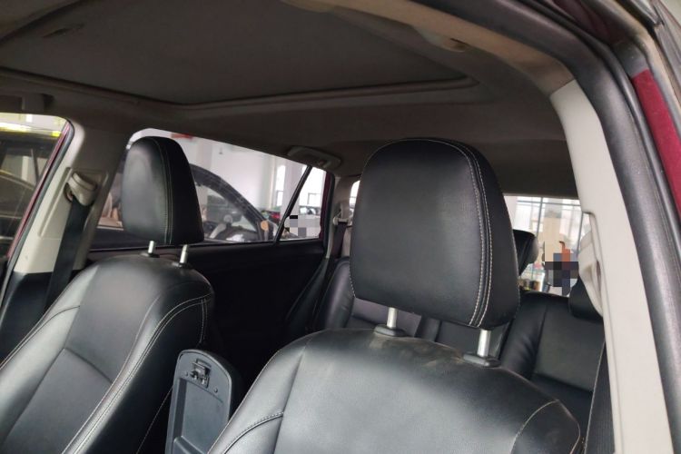 Used Toyota RAV4 2016 2.0L CVT Two-Wheel Drive Fashion Edition China V Standard