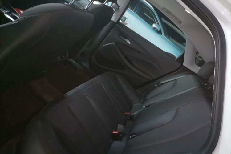 Used Buick Verano 2023 Pro Enjoyment Edition Left Rear Seat