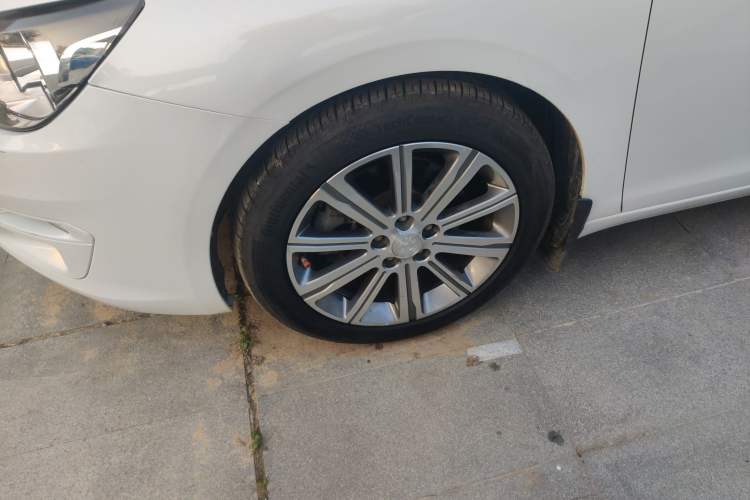 Used Peugeot 408 2018 Revised 350THP Automatic Luxury Edition
