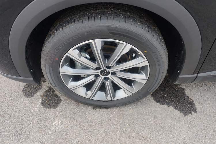 Used Chery Tiggo 8 L 2025 Model 2.0T Two-Wheel Drive Changhong Edition—5 Seaters