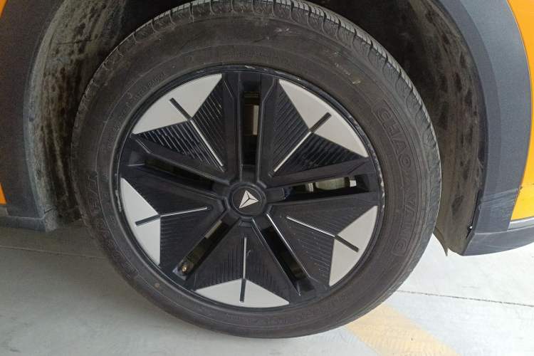 Used Deepal S07 2024 121Max Glory Edition Right Front Wheel Hub