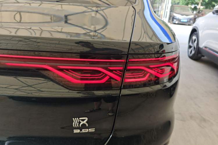 Used BYD Han 2022 EV 610 km All-Wheel-Drive Qianshan Cui Limited Edition
