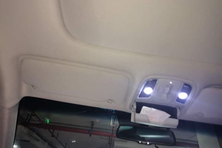 Used Kia K5 2016 1.6T Automatic LUX Headliner