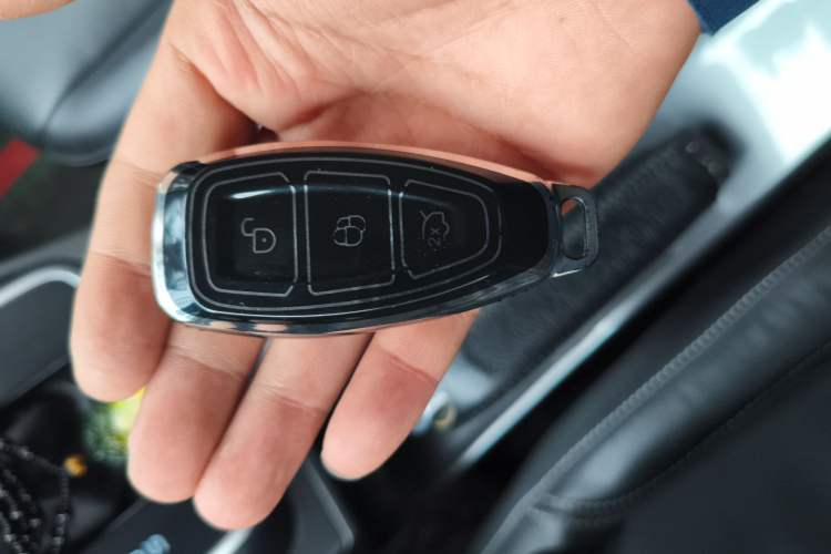 Used Ford Kuga 2015 2.0L GTDi Four-Wheel Drive Prestige Model Vehicle Key