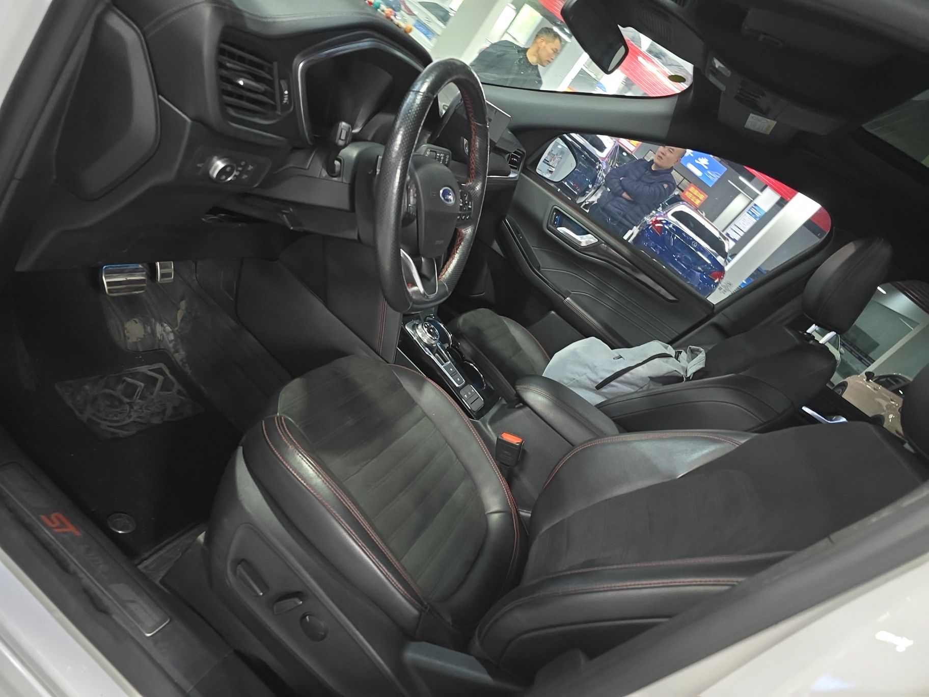 Interior delantero