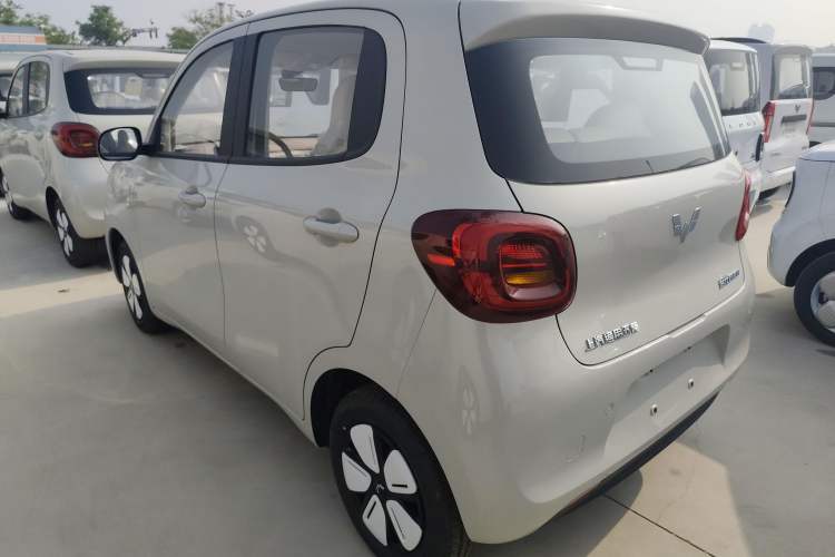 Used Wuling Hongguang MINIEV 2025 Four-Door Version Advanced Edition
