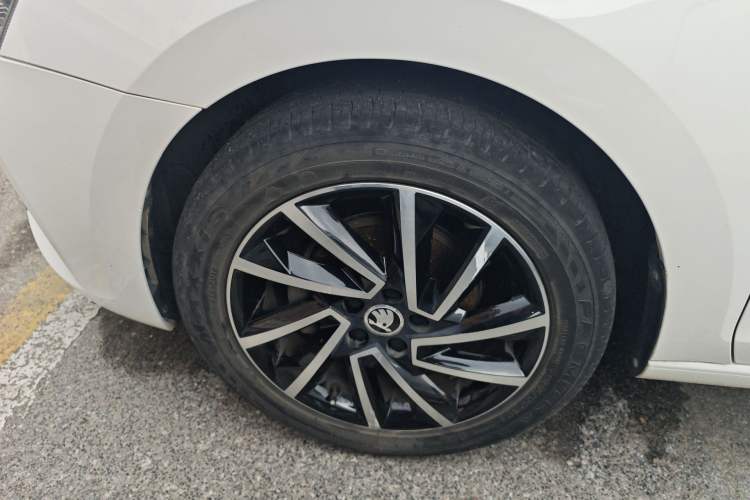 Used Skoda Rapid Spaceback 2020 1.5L Automatic Comfort Edition