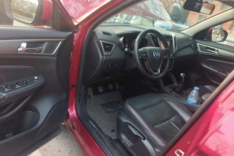 Used Changan CS75 2014 2.0L Manual Luxury Version China IV Standard