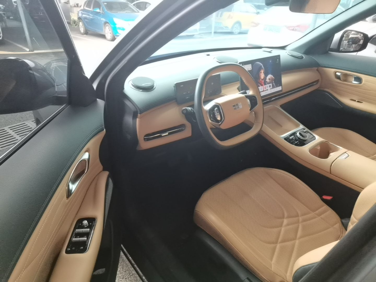 Geely Galaxy Xingjian 7 EM-i 2025 120km Launch+ Version — снимка 18