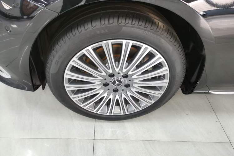 Used Mercedes-Benz E-Class 2023 Updated E 300 L Fashion Edition