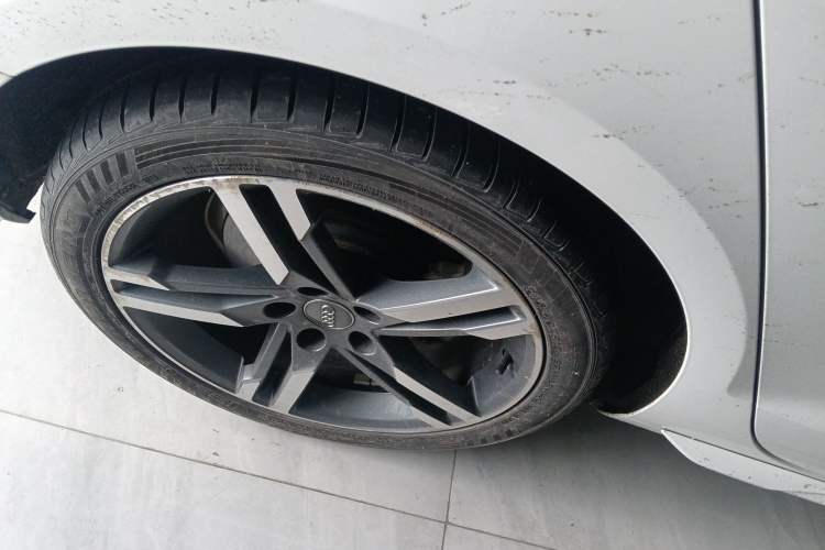 Used Audi A4L 2020 40 TFSI Luxury Dynamic Model
