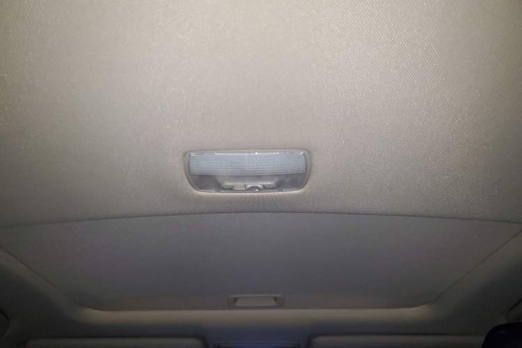 Used Honda CR-V 2015 2.0L two-wheel drive Fashion Edition Headliner