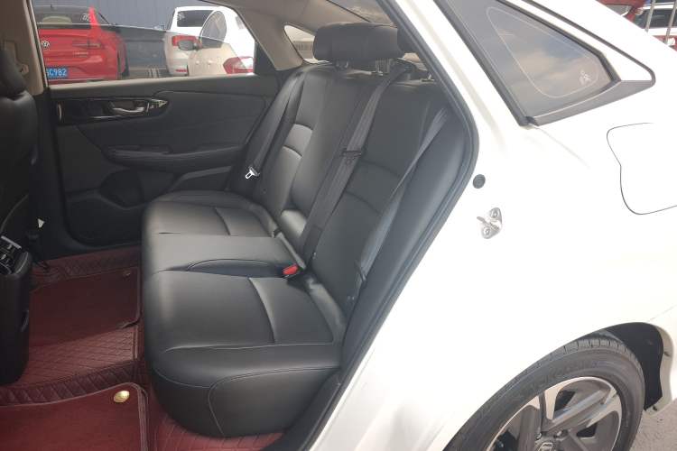 Used Honda Envix 2019 180TURBO CVT Enjoyment Edition China VI Left Rear Seat