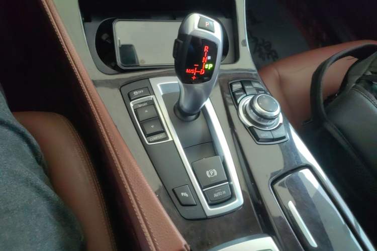 Used BMW 5 Series 2017 525Li Leading Model