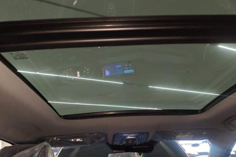 Used Changan CS75 PLUS 2025 Model, 3rd Generation Champion Edition 1.5T Jinghang Version
