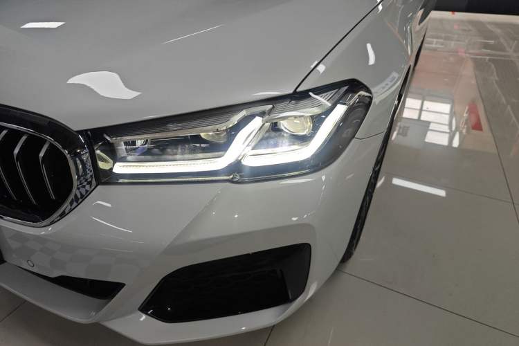 Used BMW 5 Series 2022 Restyled 530Li Leading Edition M Sport Package Left Front Headlight