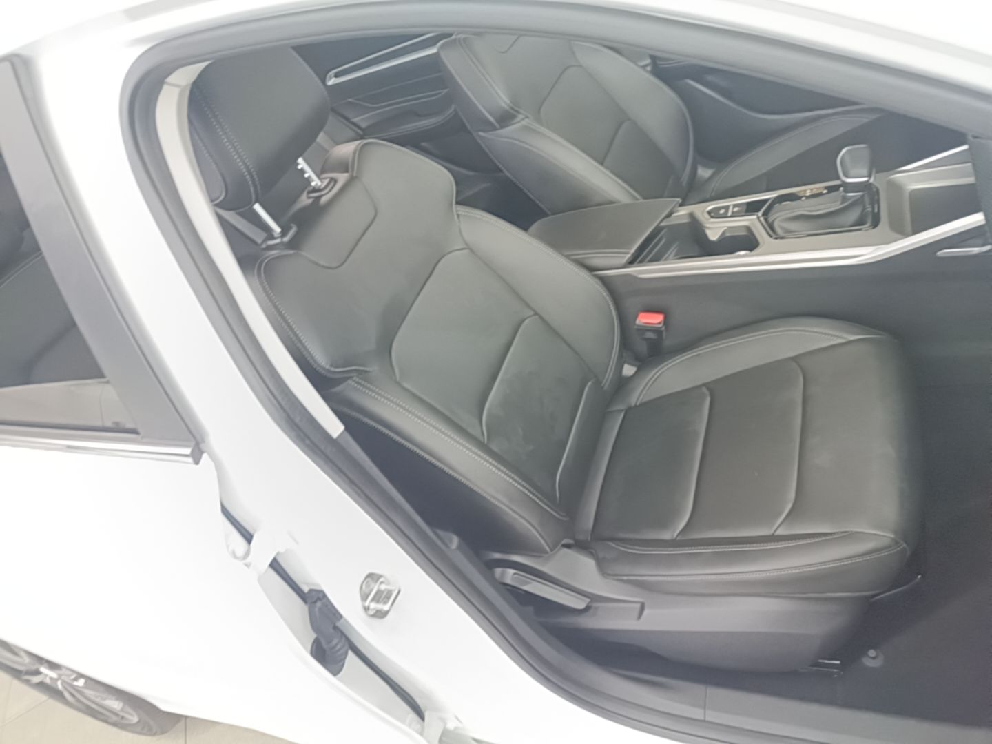 Geely Auto Emgrand 2025 4th Generation 1.5L CVT Luxury Version — снимка 19