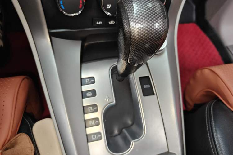 Used Chevrolet Captiva 2011 2.4 AT 5-Seater Comfort Edition