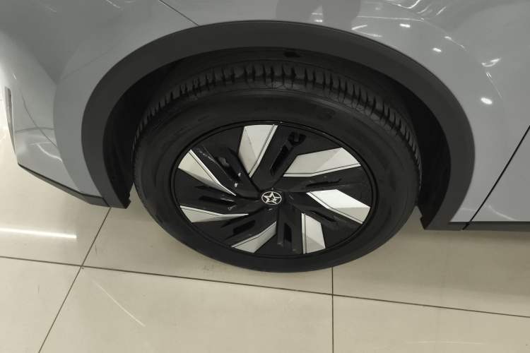 Used Venucia V DD-i 2023 60km iD Version