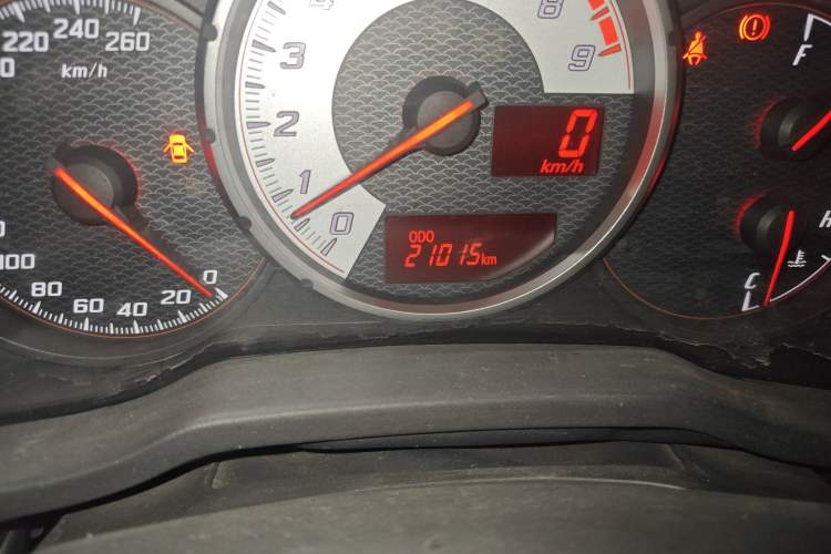 Used Toyota 86 2013 2.0L Manual Luxury Version
