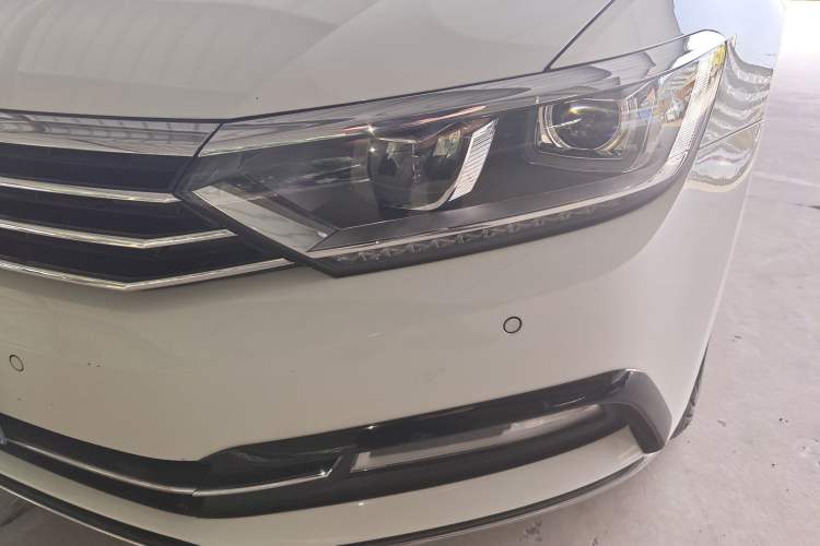 Used Volkswagen Magotan 2017 330TSI DSG Luxury Model