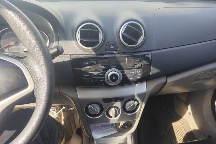 Used Changan Alsvin V3 2012 1.3L Manual Comfort Version China IV Standard
