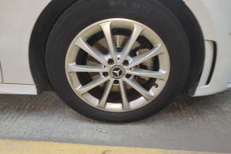 Used Mercedes-Benz A-Class 2020 Restyled A 200 L Sport Sedan Fashion Version
