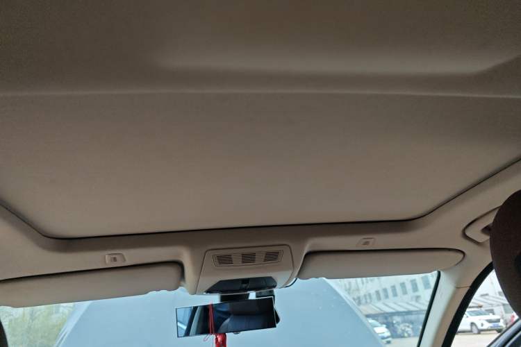 Used BMW 5 Series 2014 520i Elegant Edition Headliner