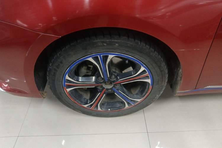 Used MG 6 2017 20T Automatic Luxury Smart Connect Version China V Standard Left Front Wheel Hub