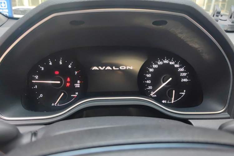 Used Toyota Avalon 2019 2.0L Ambition Edition China VI