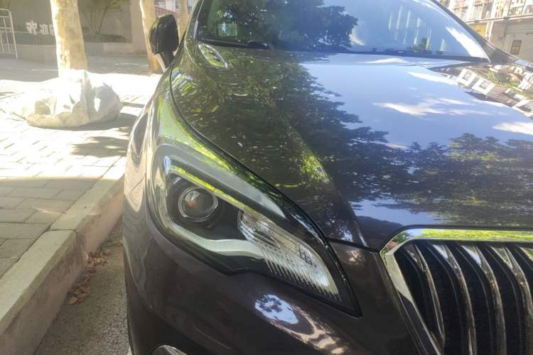 Used Buick Envision 2018 20T Two-Wheel Drive Luxury Model
