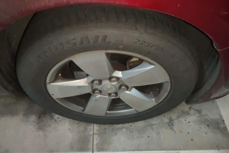 Used Chevrolet Malibu 2012 2.4L Automatic Flagship Edition Right Front Wheel Hub