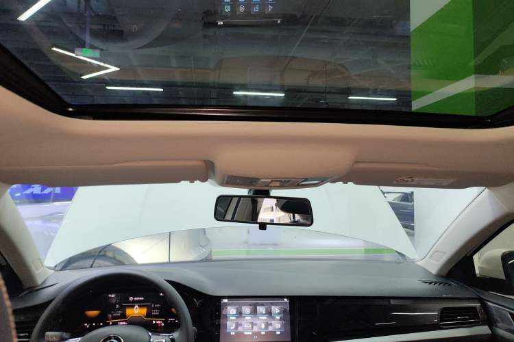 Used Volkswagen Lavida 2022 1.5L Automatic Comfort Edition