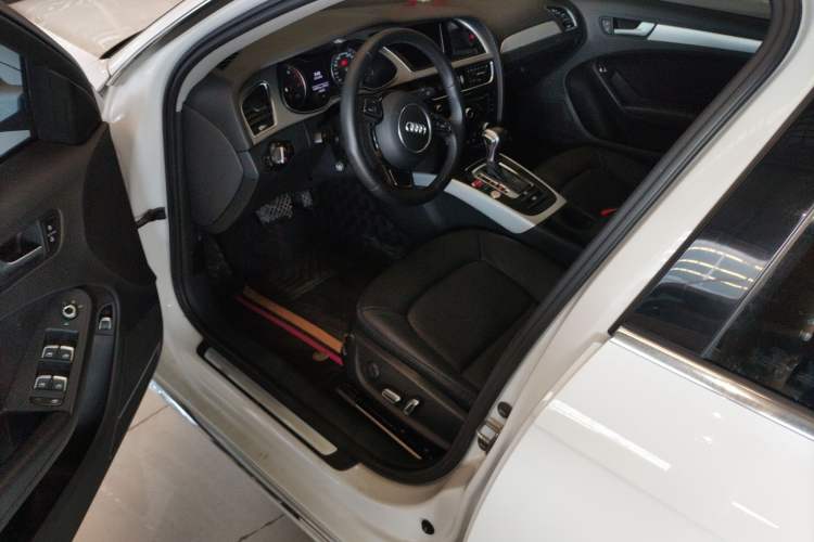 Used Audi A4L 2016 35 TFSI Collector's Edition Automatic Standard Model Driver Seat