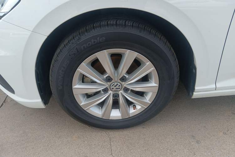 Used Volkswagen Lavida 2019 1.5L Automatic Fashion Edition China VI
