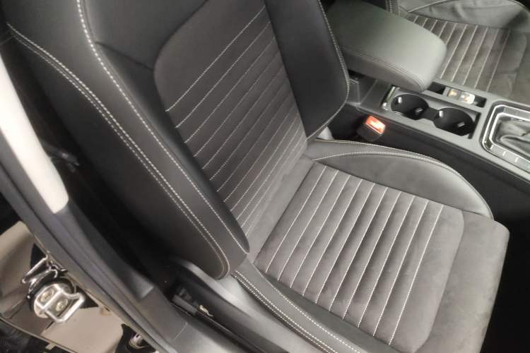 Used Volkswagen Magotan 2020 330TSI DSG Luxury Edition