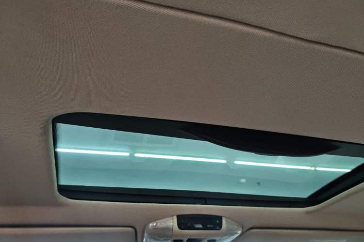 Used Mercedes-Benz Viano  Headliner