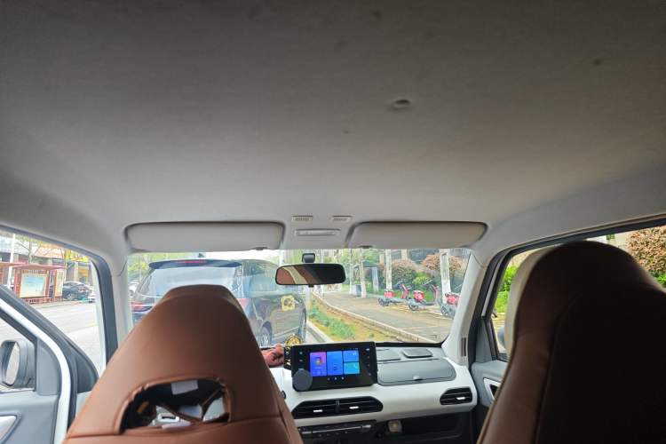 Used Geely Galaxy Panda 2024 Facelifted Panda Mini 200km Dragon Edition
