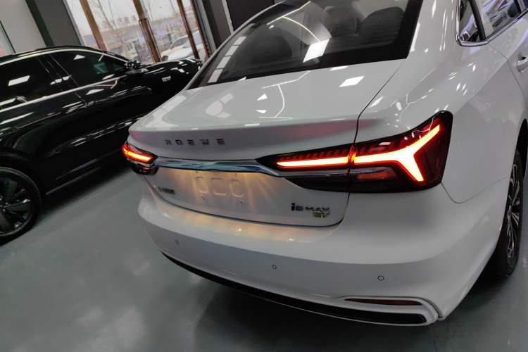 Used Roewe i6 MAX New Energy 2023 EV 420 Skyroof Special Edition
