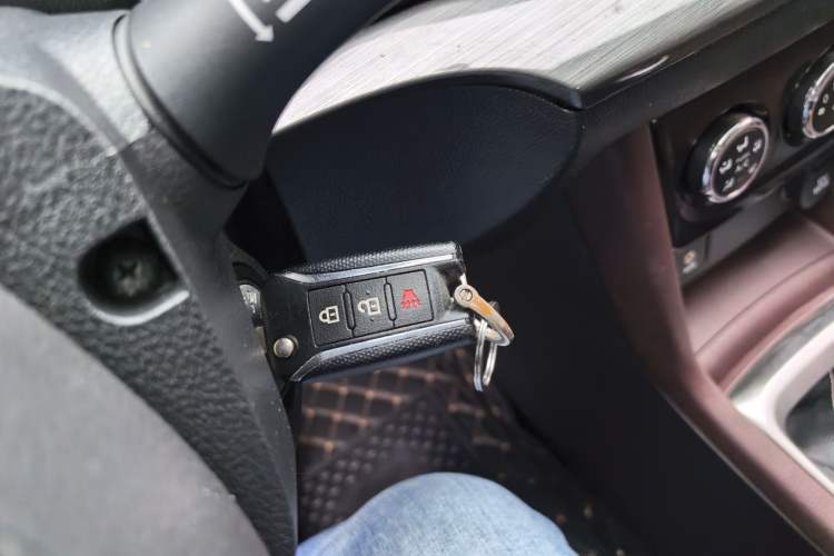 Used Venucia M50V 2019 1.5L Manual Comfort Edition
