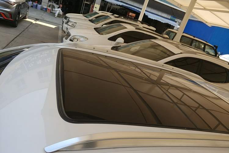 Used Cadillac XT4 2018 28T Two-Wheel Drive Tech Version