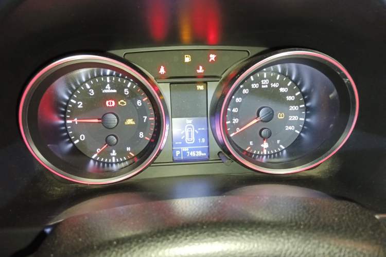 Used Haval H6 2015 Sport Edition 1.5T Automatic Two-Wheel Drive Luxury Model
