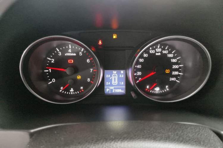 Used Haval M6 2019 1.5T DCT Two-Wheel Drive Value Edition China VI Standard Instrument Cluster