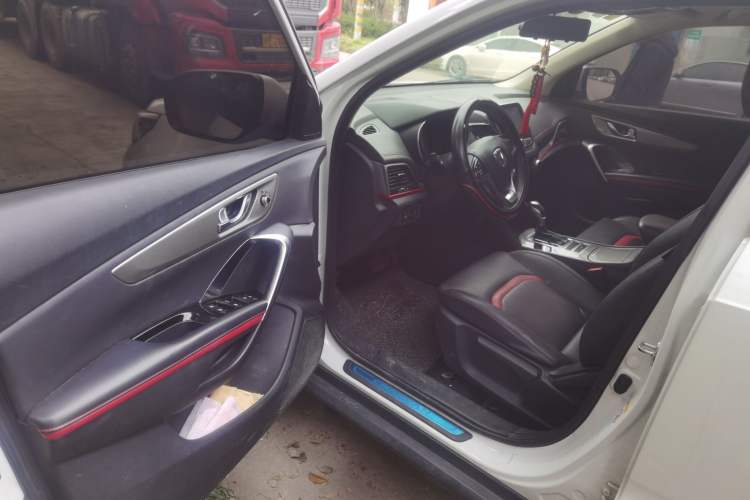 Used CHANGAN CS55 2019 1.5T Automatic Colorful Edition China VI Standard
