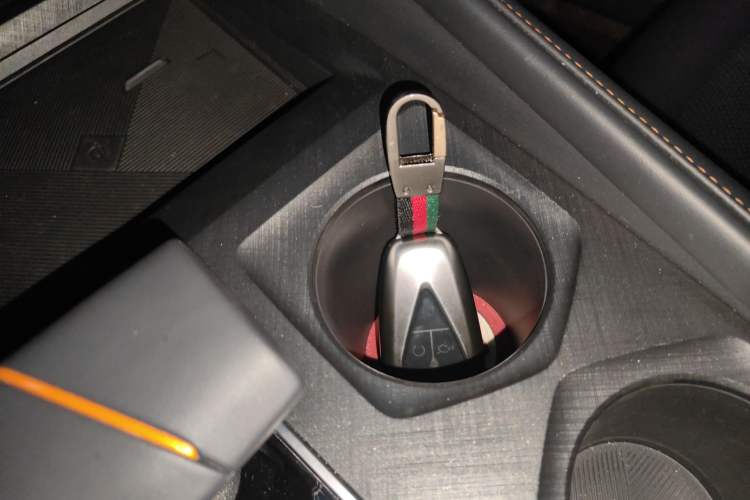 Used Changan UNI-V 2024 1.5T High-Energy Version
