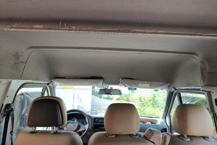 Used JMC Transit 2019 2.8T Commercial Version Short Wheelbase Mid-Roof 6-Seater China VI JX493