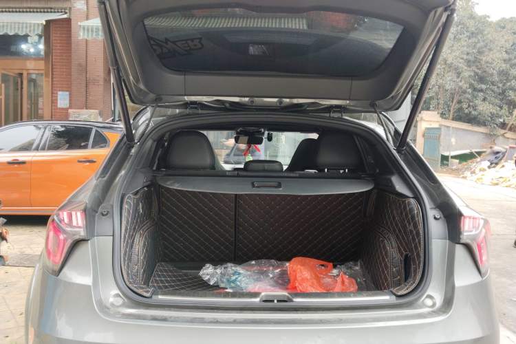 Used Lynk & Co 02 Hatchback 2022 2.0TD Pro